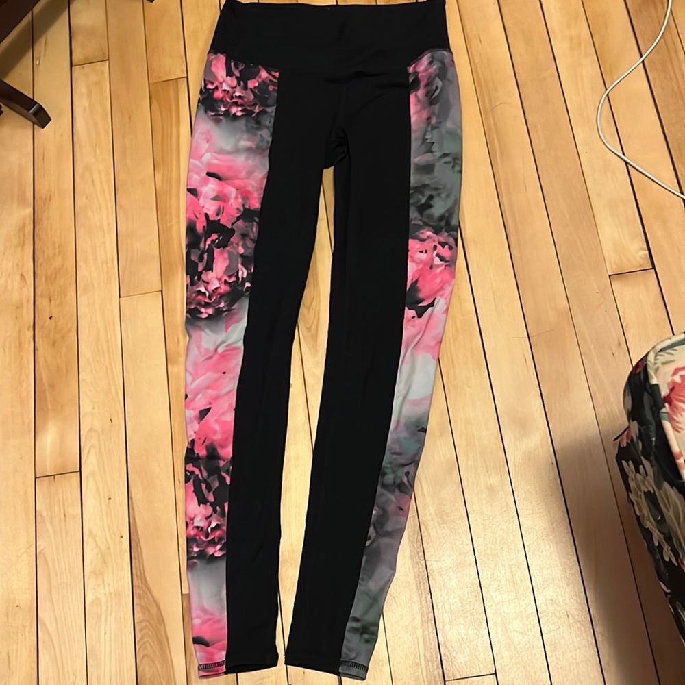 Athleta Floral Leggings